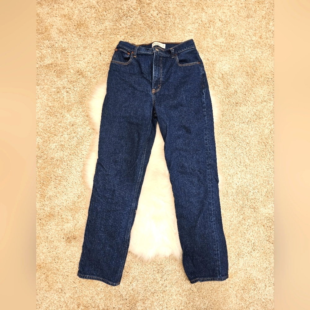 Abercrombie & Fitch The 90's Straight Ultra High Rise Jeans Size 27 /4R